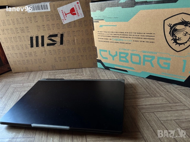 Msi Cyborg 15 A12V , снимка 2 - Лаптопи за игри - 55063152