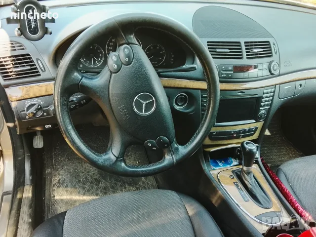 MERCEDES - BENZ Е280, снимка 5 - Автомобили и джипове - 55577390