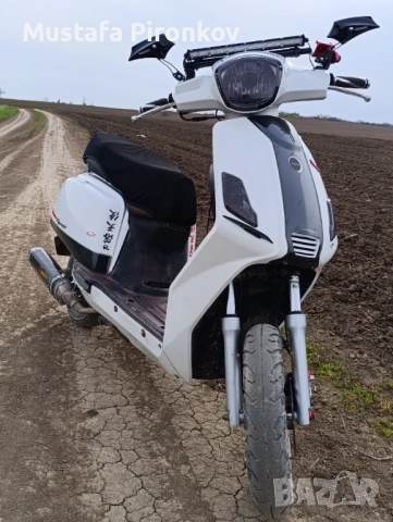 Скутер Zahara Tell 125cc