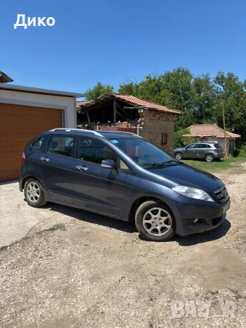 Honda Fr-v , газ- бензин 