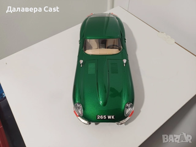 1/18 Jaguar E 1961 Bburago Italy , снимка 4 - Колекции - 54177124