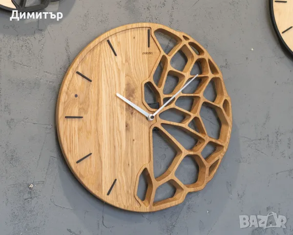 Стенен Часовник от Дъб "Клетка 4", Подарък за Дома, Ръчно изработен, Авторски Дизайн