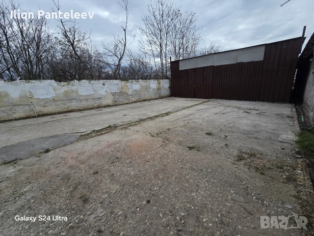 Давам под наем 200 кв. м.Склад / Хале + 1дка. двор