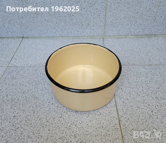 Стара емайлирана купа от соца, снимка 2 - Антикварни и старинни предмети - 55082361