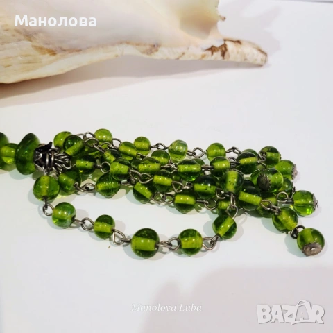 Винтидж колие, изработено от прозрачни зелени мъниста., снимка 4 - Колиета, медальони, синджири - 54130185