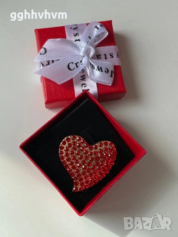 Брошка сърце 