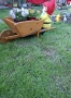 Градински декорации-кладенец,количка,къщичка , снимка 5