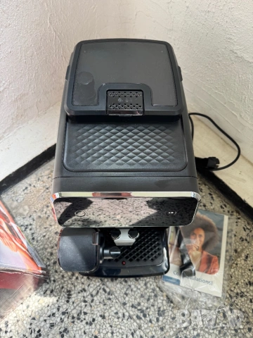 Кафеавтомат Philips 2300 EP2330/10, Автоматична Кафемашина LatteGo 4 Напитки, Тъч Дисплей, Керамична, снимка 2 - Кафемашини - 54295672