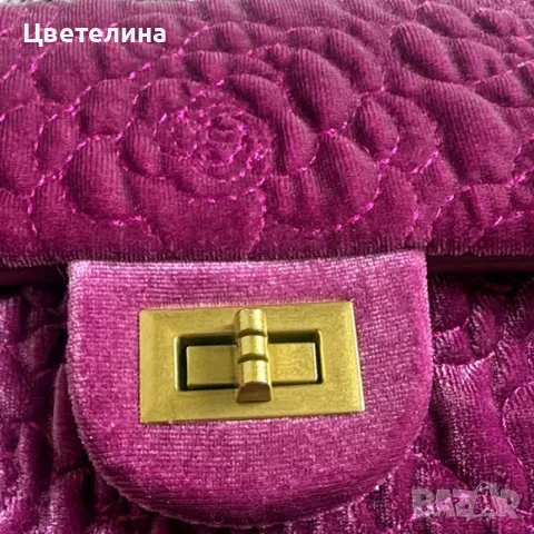 Плюшена розова чанта за през рамо с верижка и златен обков , снимка 17 - Чанти - 55667594