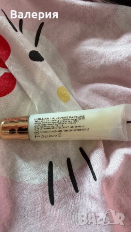 Victoria’s Secret Frozen Pear Flavored Lip Gloss, снимка 2 - Декоративна козметика - 54873024