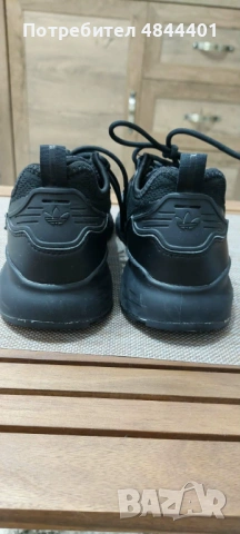 Adidas маратонки, снимка 2 - Маратонки - 54742837