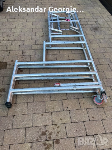 17 мобилни алуминиеви скелета Lyte Ladders & Towers LytePod 15X.