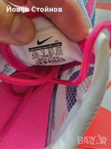 Дамски маратонки NIKE, снимка 4 - Маратонки - 54777973
