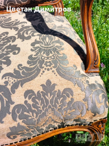 Антикварен резбован фотьойл в стил Луи XV - 19 век, снимка 13 - Дивани и мека мебел - 54135472