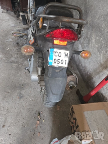 Продавам скутер, снимка 6 - Мотоциклети и мототехника - 54161044
