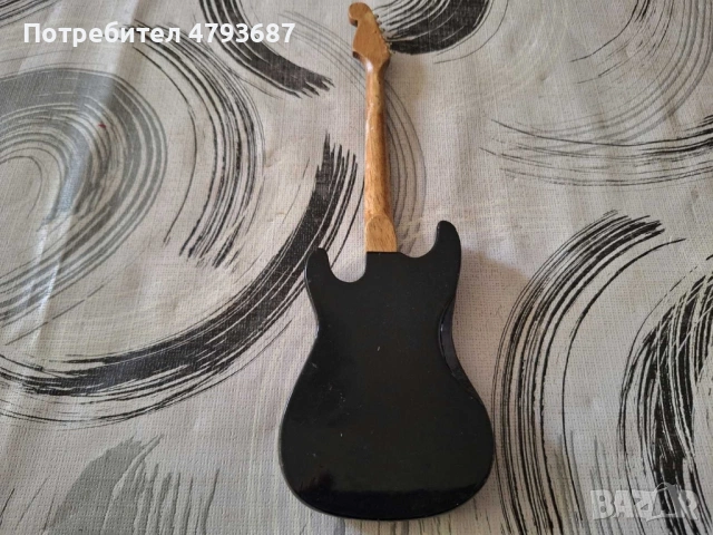 Малка сувенирна китара , снимка 4 - Китари - 54396760