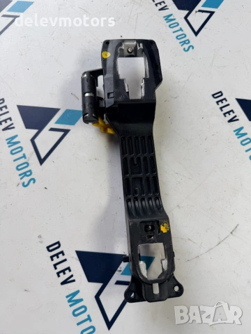 8282163J00000 основа за предна лява дръжка на вратата от Suzuki Vitara Hybrid 1.4T, двигател К14D, 1