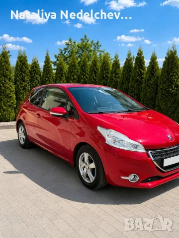 Peugeot 208- 2013 г.! 1.2 Бензин! Отлично състояние! Реален пробег!, снимка 2 - Автомобили и джипове - 55345549