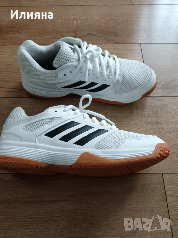 Adidas Speedcourt W дамски обувки за волейбол , снимка 2 - Маратонки - 54764393