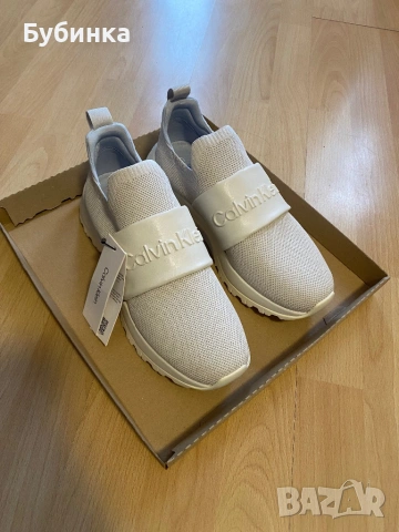 Чисто нови маратонки на Calvin Klein