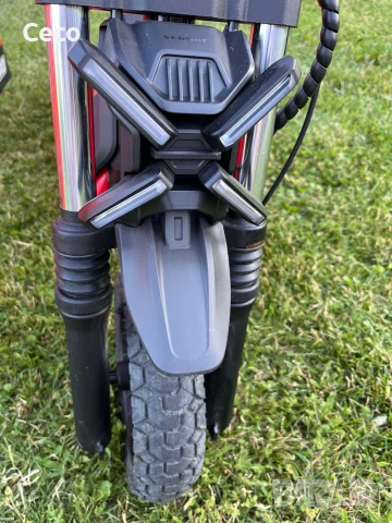 Електрическа тротинетка SEGWAY ZT3 Pro, снимка 8 - Други спортове - 55125764