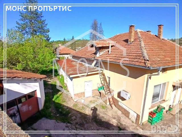 За продажба оборудвана фурна и работещ магазин в с. Добромирка, гр. Севлиево., снимка 4 - Производствени сгради - 54629424