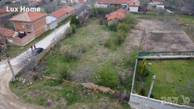 Къща с голям двор в Хисаря, снимка 3 - Къщи - 54740430