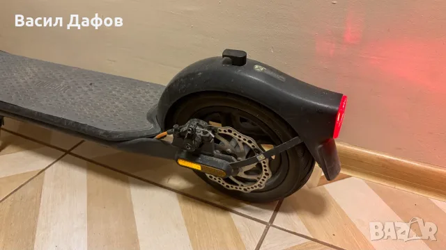 Електрически скутер Ninebot Segway F30E Тротинетка с клаксон от кола, снимка 4 - Велосипеди - 55568242