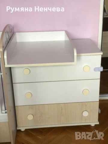 КОМПЛЕКТ Бебешка кошара със скрин и повивалник, снимка 3 - Бебешки легла и матраци - 54092807