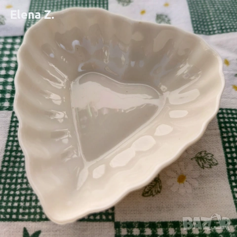 Belleek винтидж купички-сърца от фин ирландски порцелан, снимка 7 - Декорация за дома - 54966235