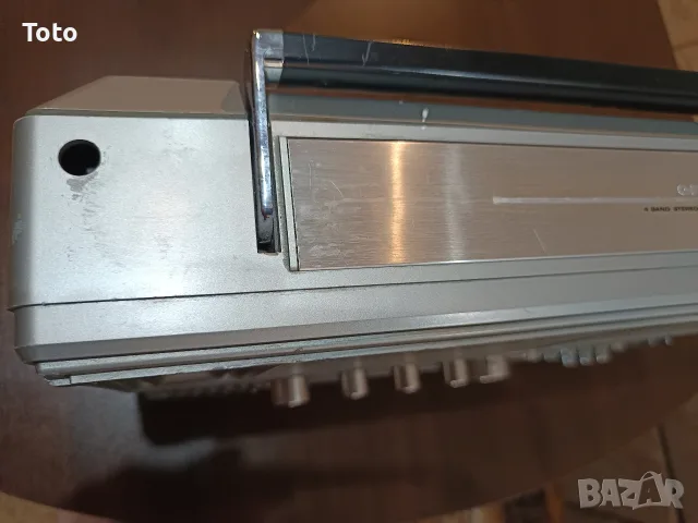 Радиокасетофон Grundig RR2000, снимка 4 - Радиокасетофони, транзистори - 55659961