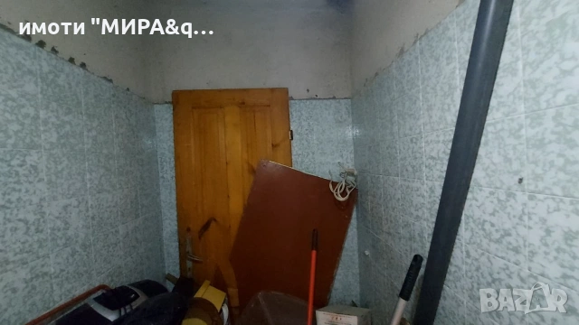Вила с просторен парцел в Южна индустриалн, снимка 12 - Вили - 55221779
