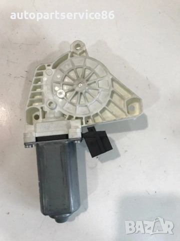 Мотор за прозорец предна лява врата CDI за Mercedes A180 W169 (2006) A1698201742, снимка 2 - Части - 54079512