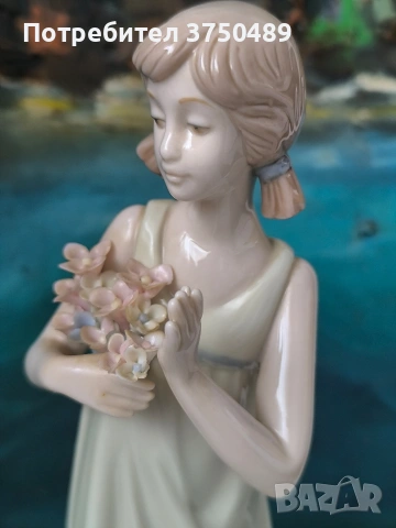 Порцеланова фигурка на момиче с букет цветя , снимка 6 - Колекции - 54196334