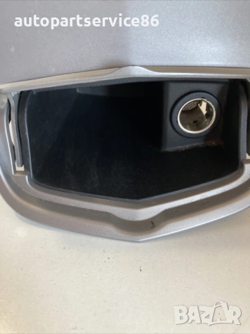 Предна пепелник за Chrysler Sebring 2.0 Crd (2008) 1000110