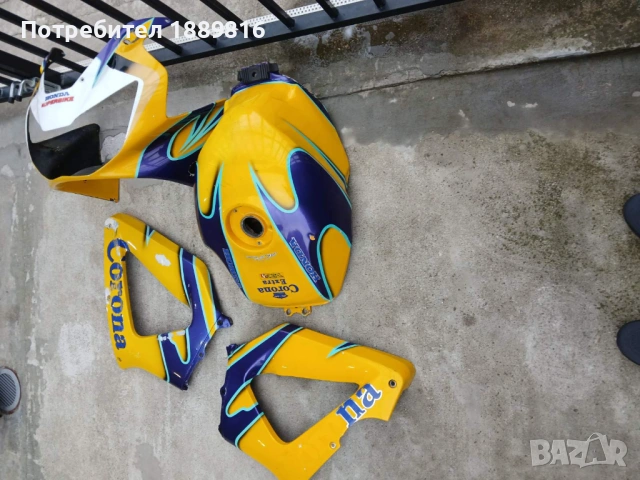 Спойлери и резервоар за HONDA 929, снимка 2 - Части - 53994707