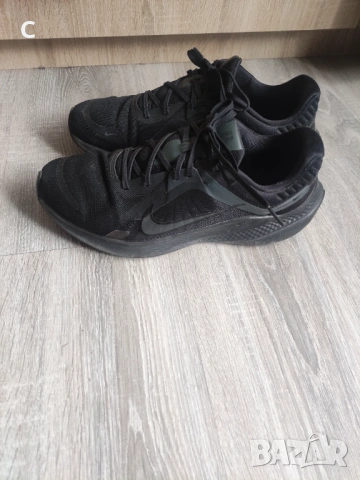 Мъжки маратонки nike номер 45, снимка 2 - Маратонки - 54352354