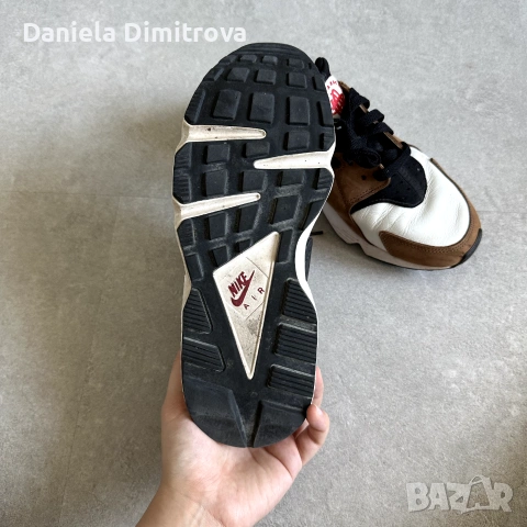 Nike Air Huarache LE в цвят "Bison", снимка 7 - Кецове - 55273969