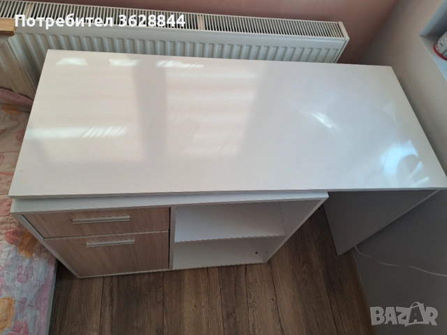 Бюро с движещо шкафче, снимка 2 - Бюра - 54163040