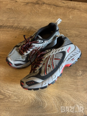 Asics TN833 дамски маратонки/кецове/обувки