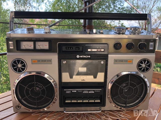 Радиокасетофон HITACHI TRK-8155E