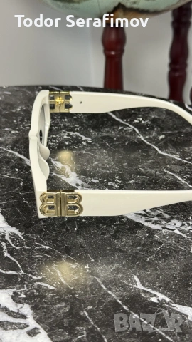 Дамски слънчеви очила Balenciaga Dynasty White / Бели очила Баленсиага, снимка 2 - Слънчеви и диоптрични очила - 55279381