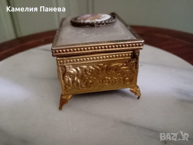 Винтидж кутия за бижута, снимка 3 - Други ценни предмети - 55185987