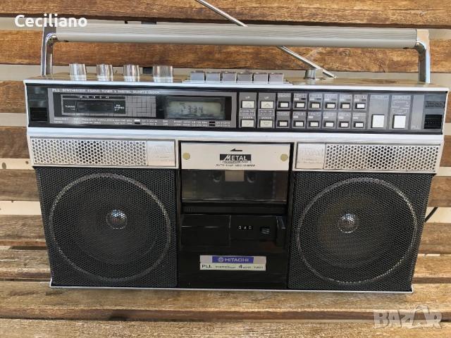 Радиокасетофон  HITACHI TRK 7990E Vintage Boombox