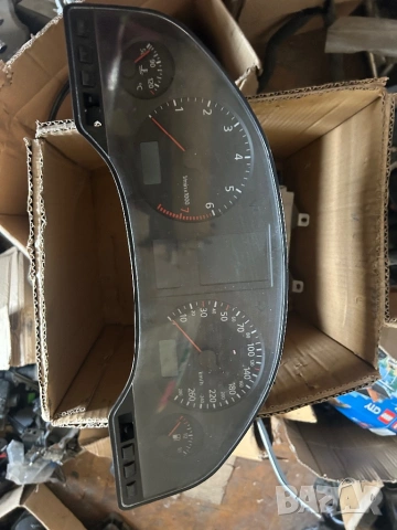 километраж Audi A8 D2 W12 6.0 facelift  4D0919882RX 110.208.904/053