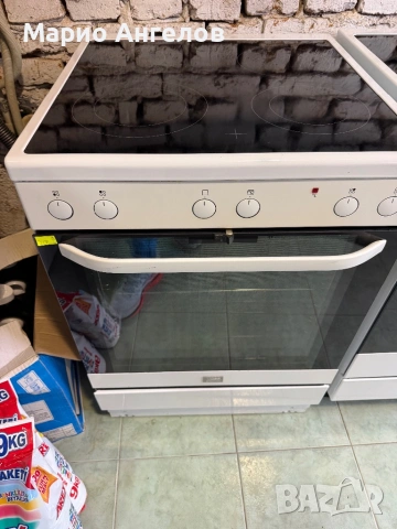 Готварска печка 73 литра 60см Electrolux/voss Перфектна