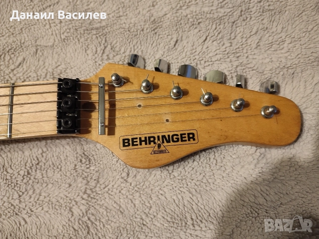 Електрическа китара Behringer Super Strat style в отлично състояние., снимка 10 - Китари - 54592934