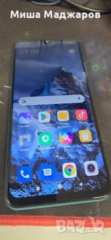 Продавам Samsung S10e
