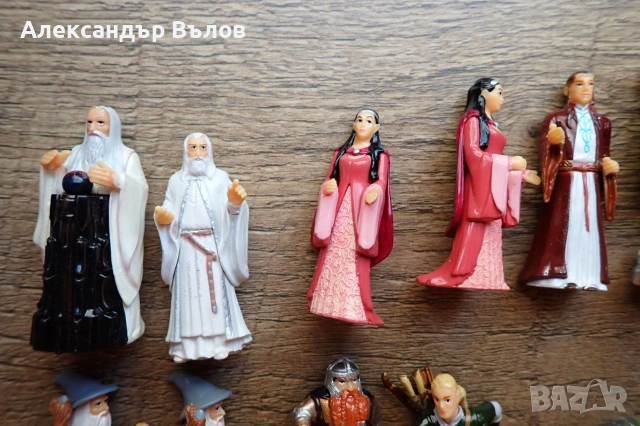 Голям Лот фигурки Властелинът на пръстените Lord of the Rings от Киндер Kinder, снимка 2 - Колекции - 54988783