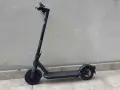 Eлектрическа тротинетка Xiaomi 10 инча  работи перфектно всичко с зарядно внос от Германия , снимка 2